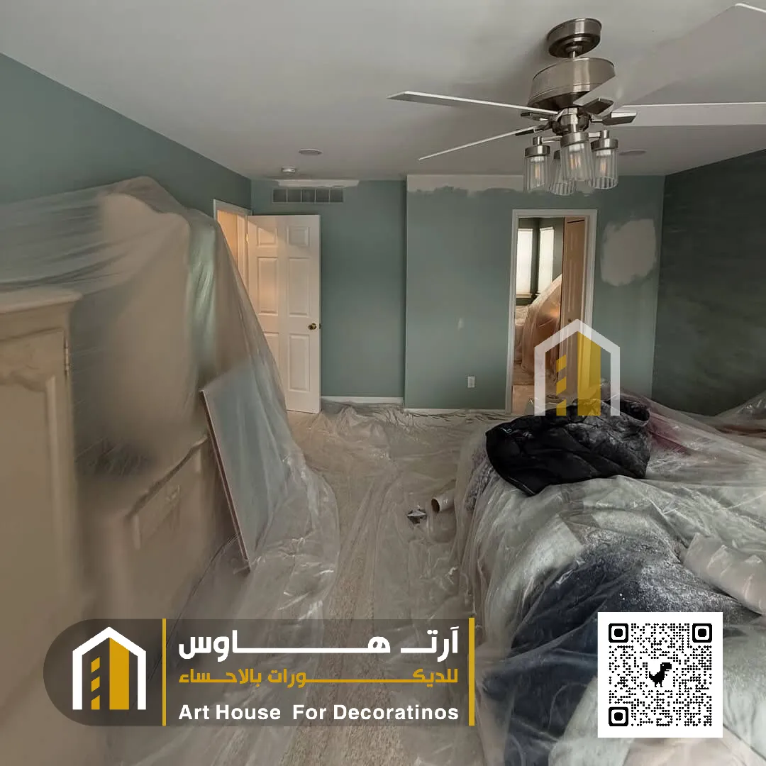 فني تركيب دهان داخلي للجدار في الاحساء حي المعلمين